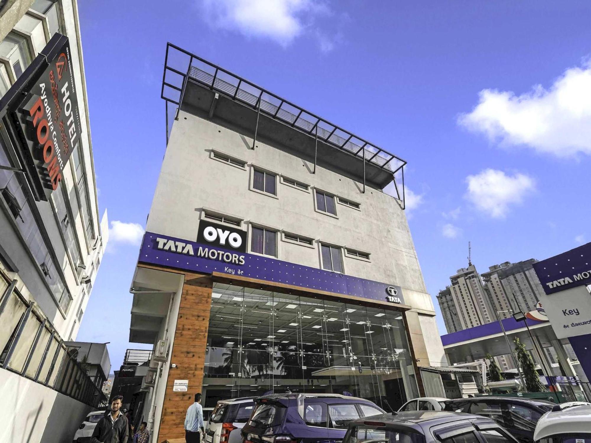 Oyo Flagship Hotel Ayodhya Bangalore Buitenkant foto