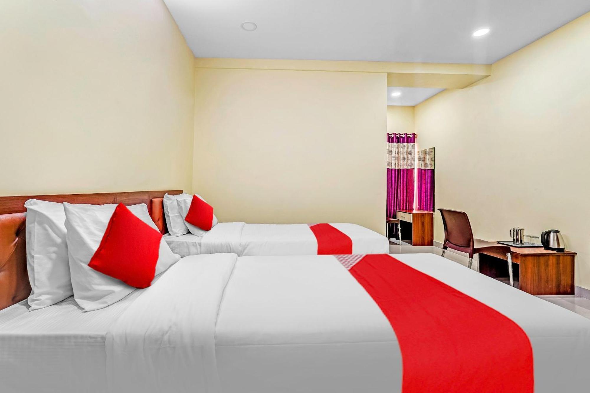 Oyo Flagship Hotel Ayodhya Bangalore Buitenkant foto
