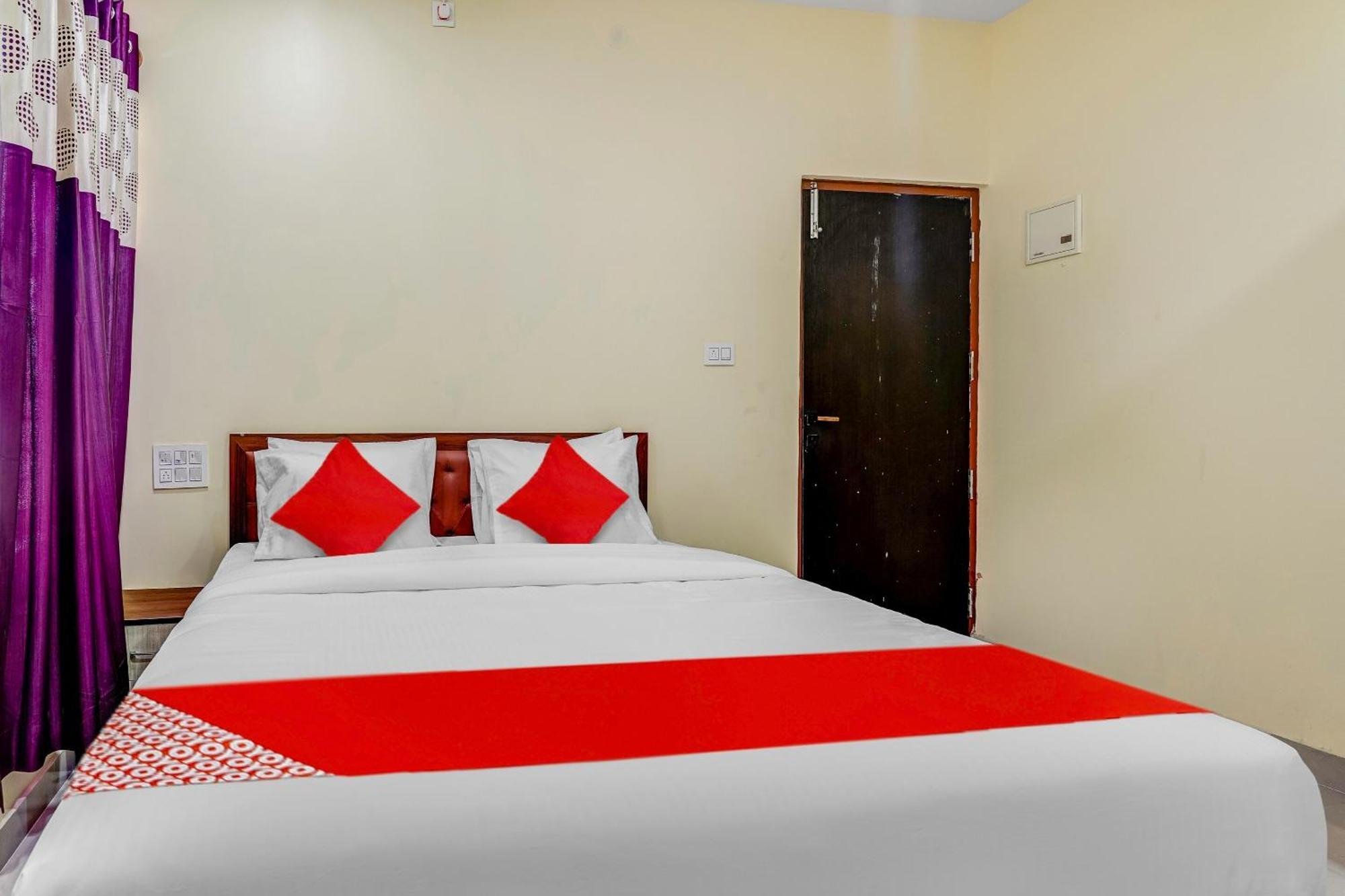 Oyo Flagship Hotel Ayodhya Bangalore Buitenkant foto